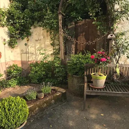 Apartment 4 Kreuzstraße Laaschhof *