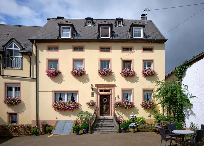 4 Kreuzstrasse Laaschhof *